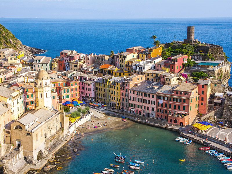 tour cinque terre vernazza