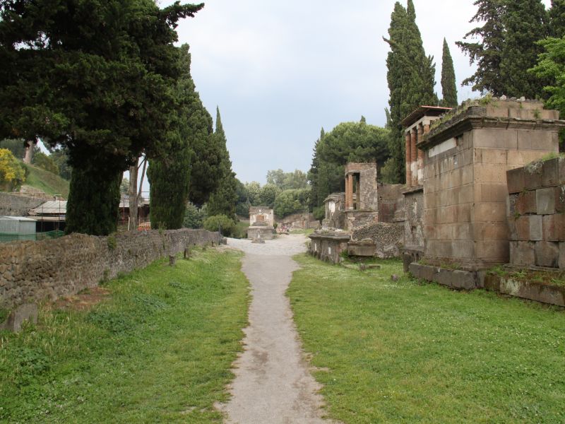 pompei necropoli porta nocera tombe