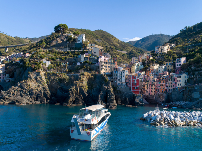 cinque terre ferries