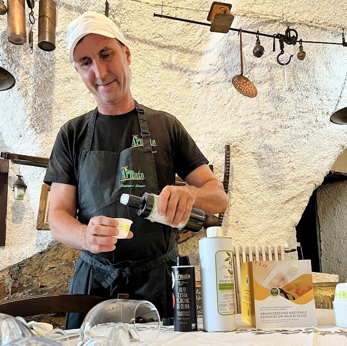 adriano e assaaggio olio rid